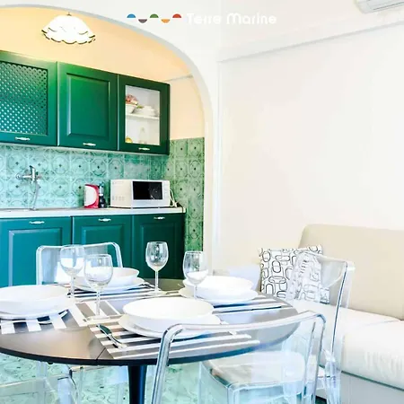 Il Poggio Sul Mare, Terre Marine مونتيروسّو ال ماري
