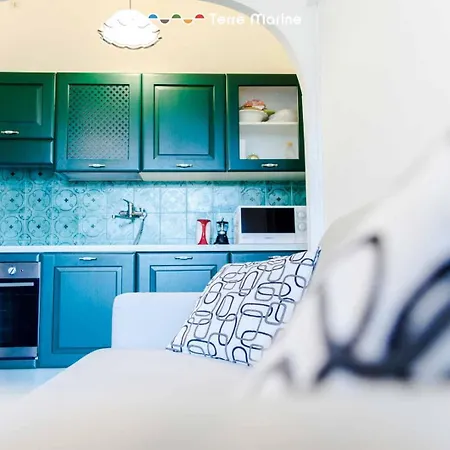 Il Poggio Sul Mare, Terre Marine * مونتيروسّو ال ماري